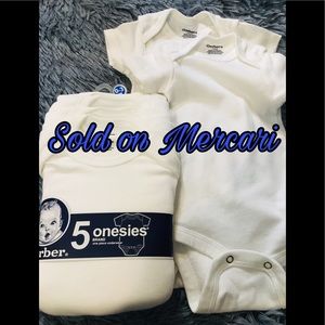 NWT Gerber Baby Shortsleeved Onesies